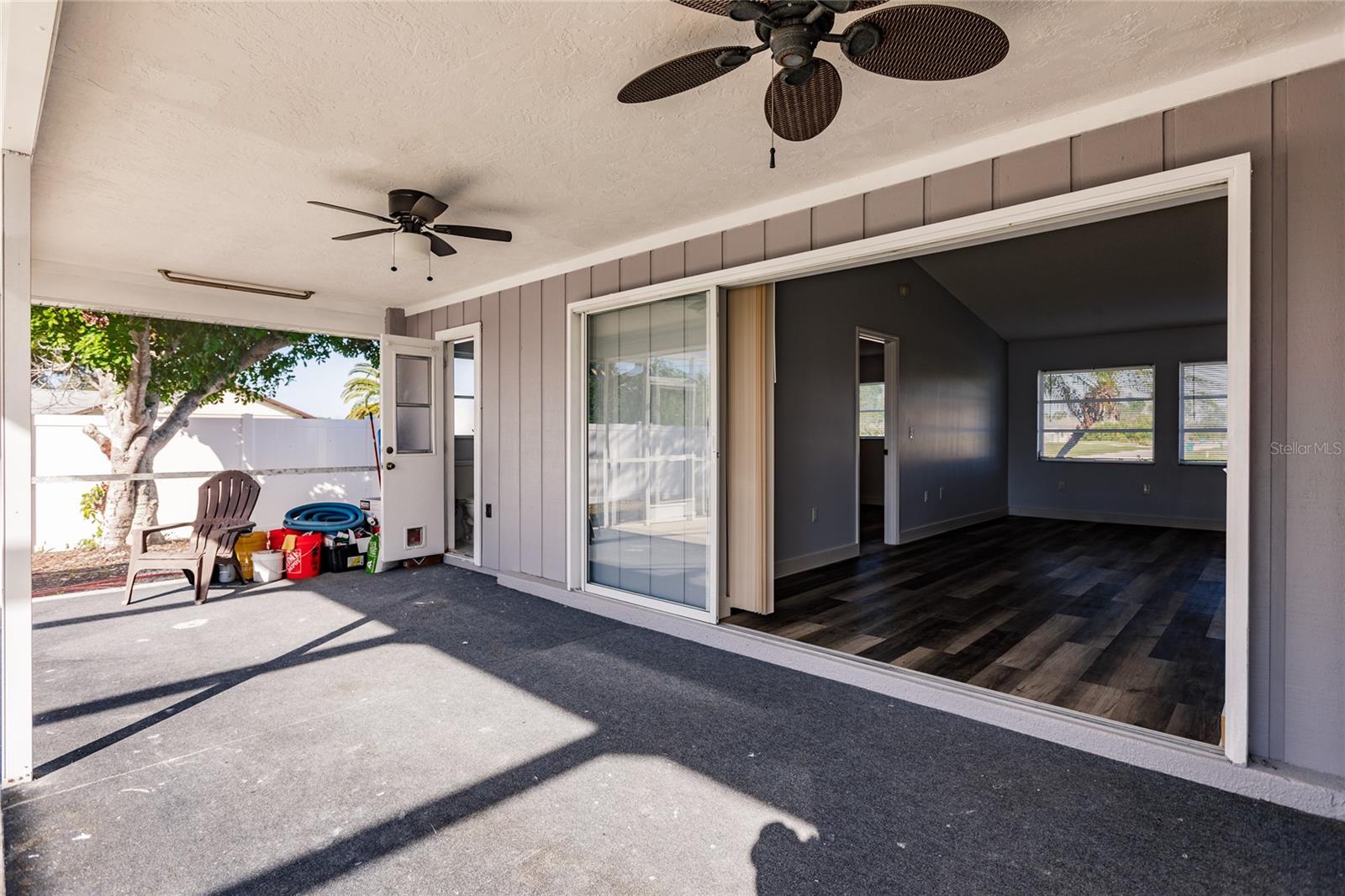 Image 32 of 37 For 11065 Waterford Avenue