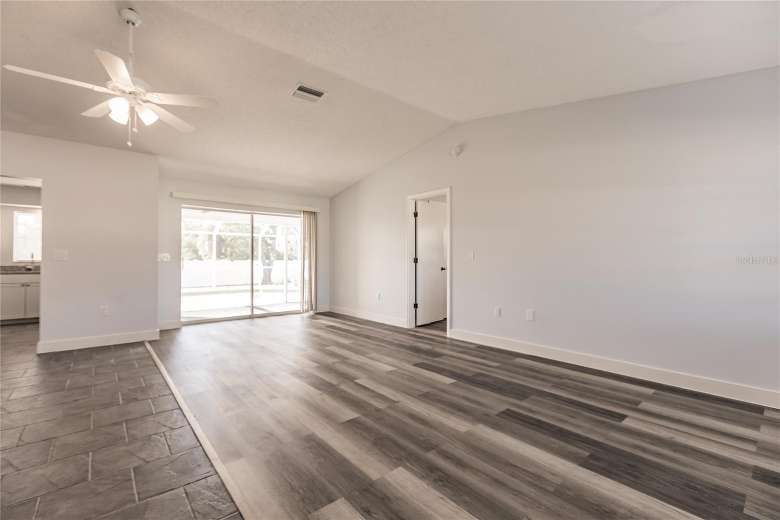 Image 8 of 37 For 11065 Waterford Avenue