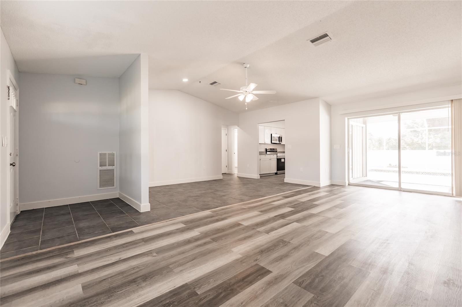 Image 9 of 37 For 11065 Waterford Avenue