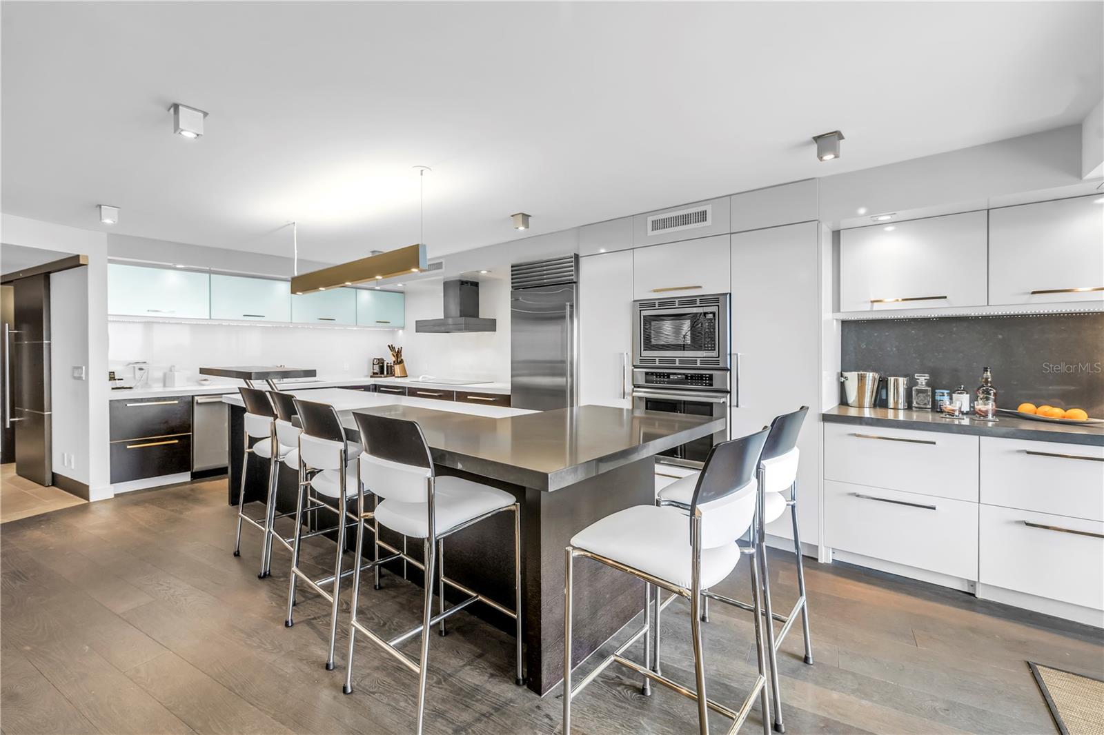 Image 15 of 41 For 4450 Gulf Boulevard 113