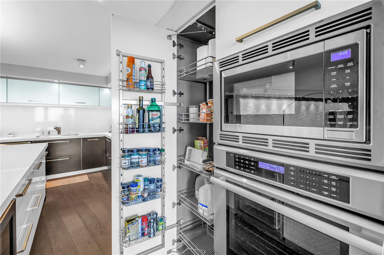 Image 23 of 41 For 4450 Gulf Boulevard 113