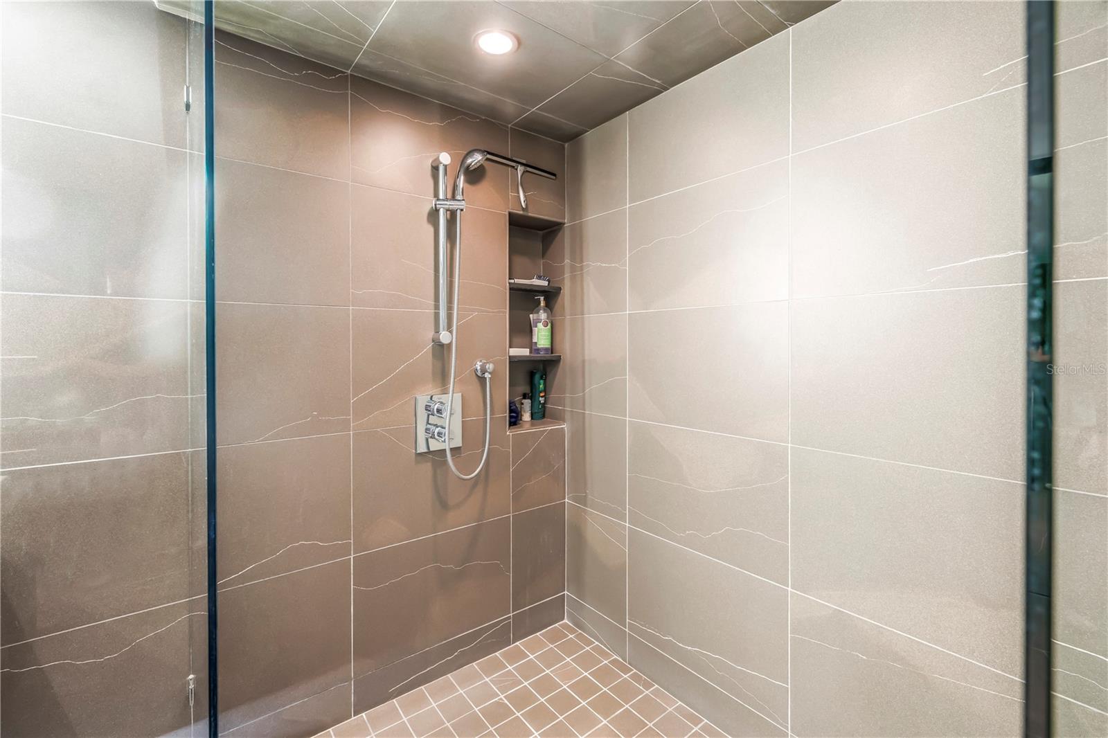 Image 33 of 41 For 4450 Gulf Boulevard 113