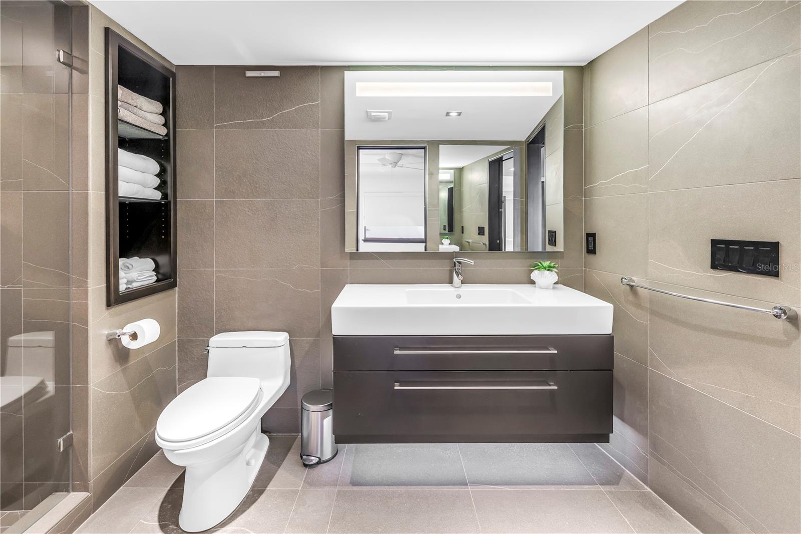 Image 38 of 41 For 4450 Gulf Boulevard 113