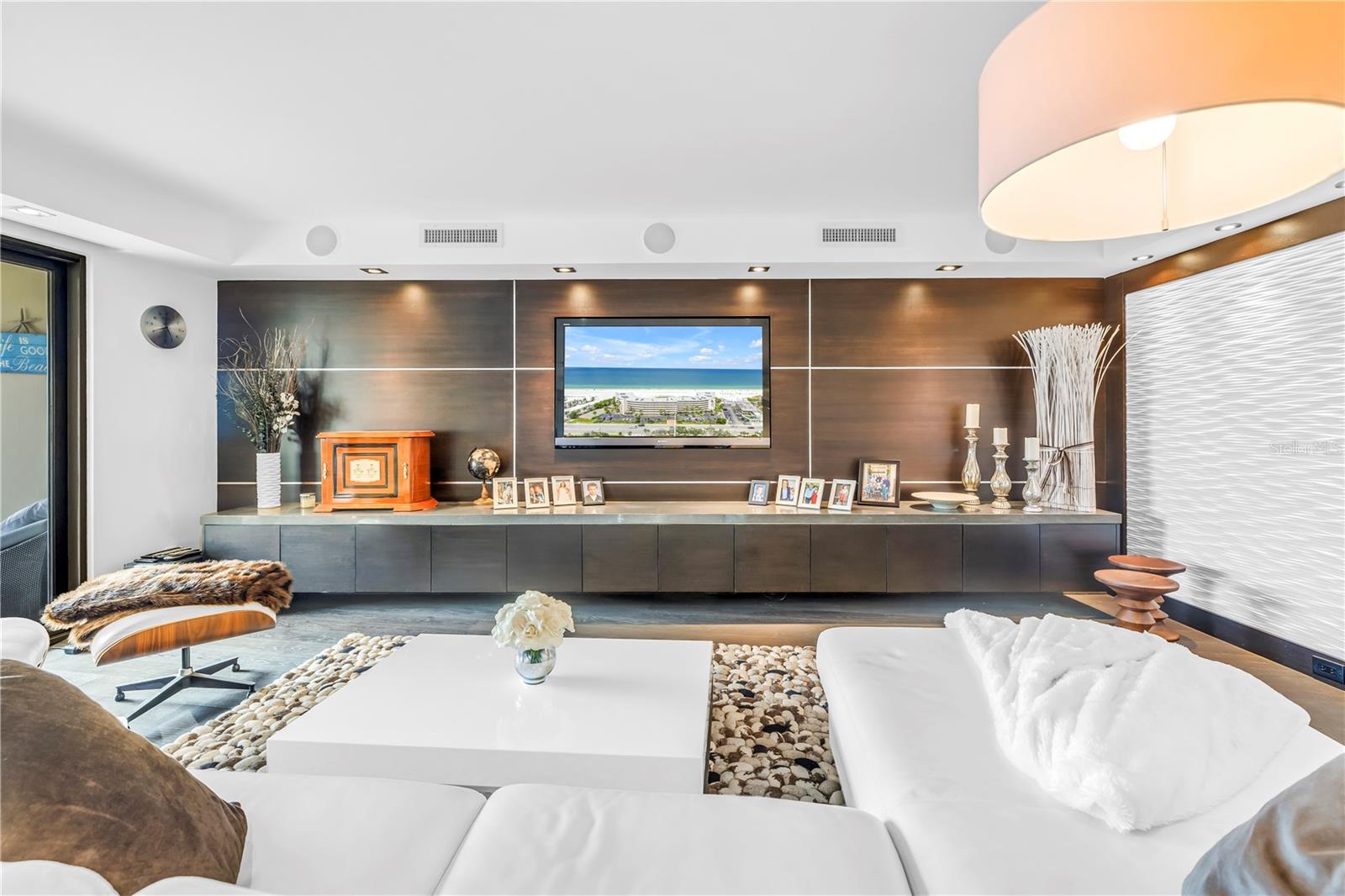 Image 4 of 41 For 4450 Gulf Boulevard 113