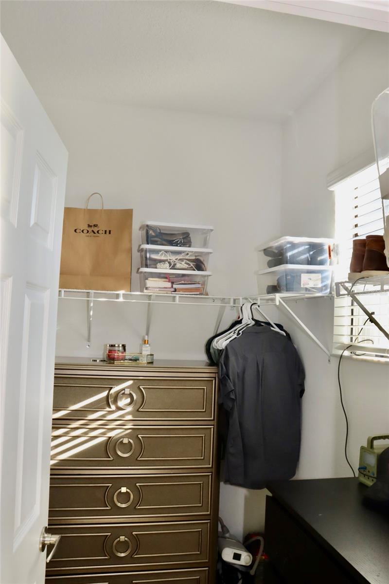 Image 23 of 40 For 5824 Circa Fishhawk Boulevard