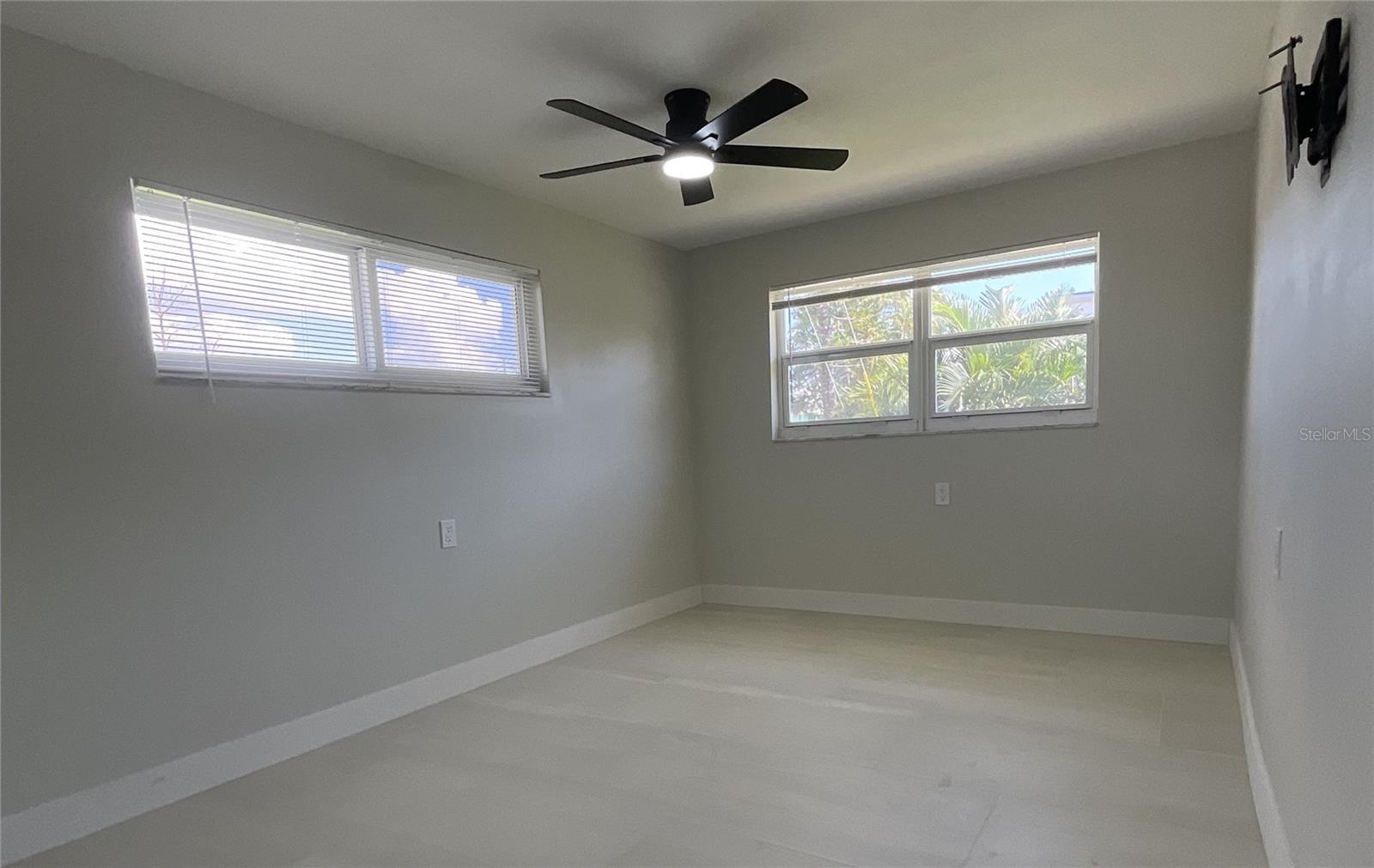 Image 21 of 30 For 14181 Parsley Drive