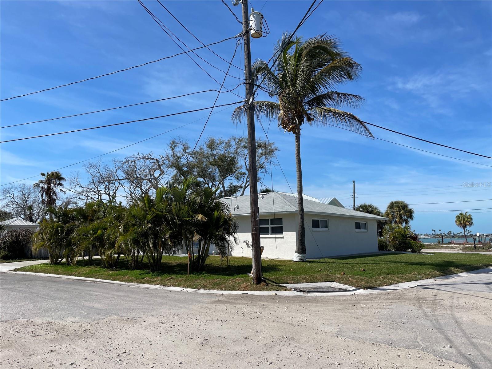 Image 4 of 30 For 14181 Parsley Drive