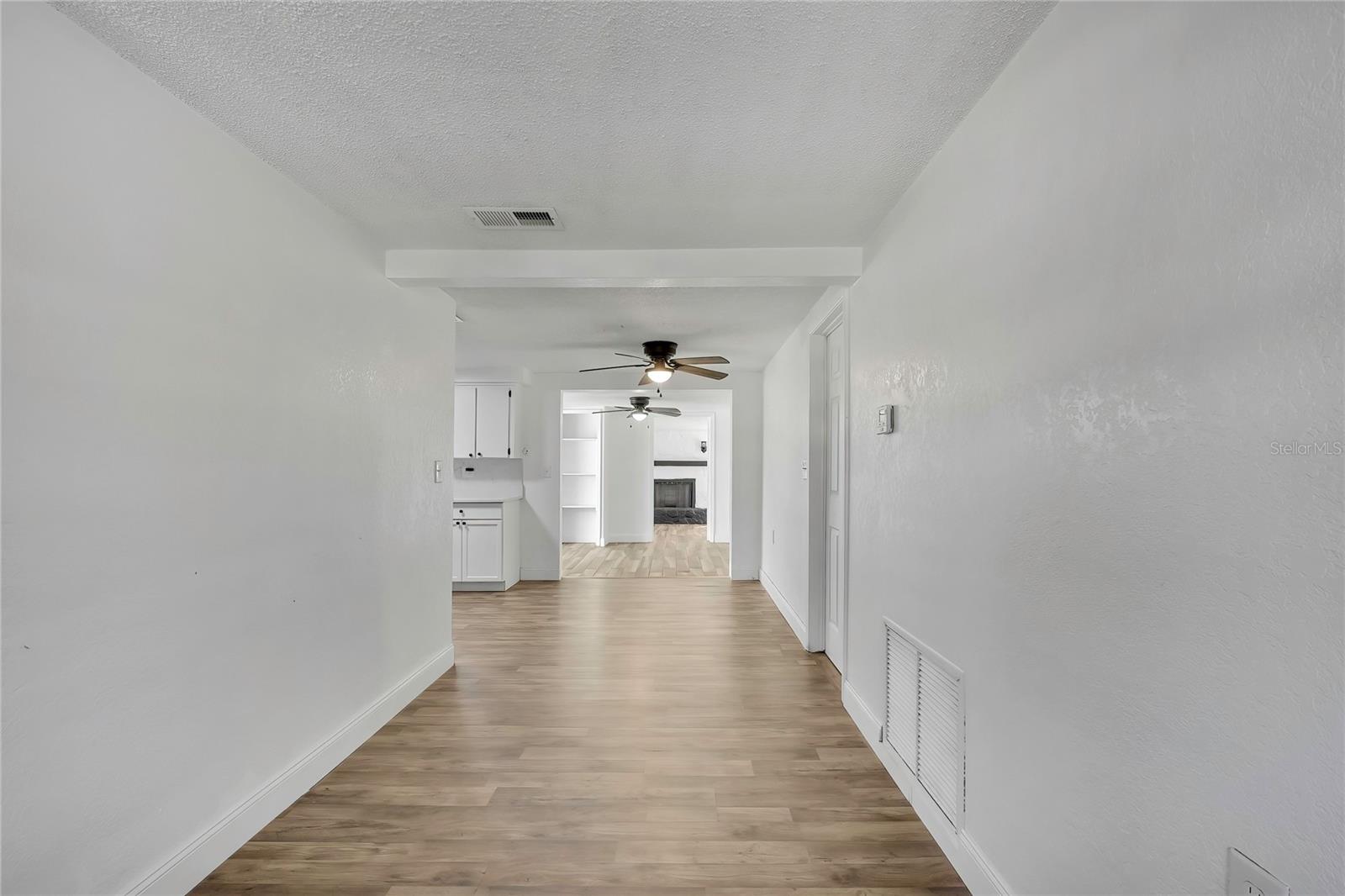 Image 10 of 44 For 1448 Saplin Drive