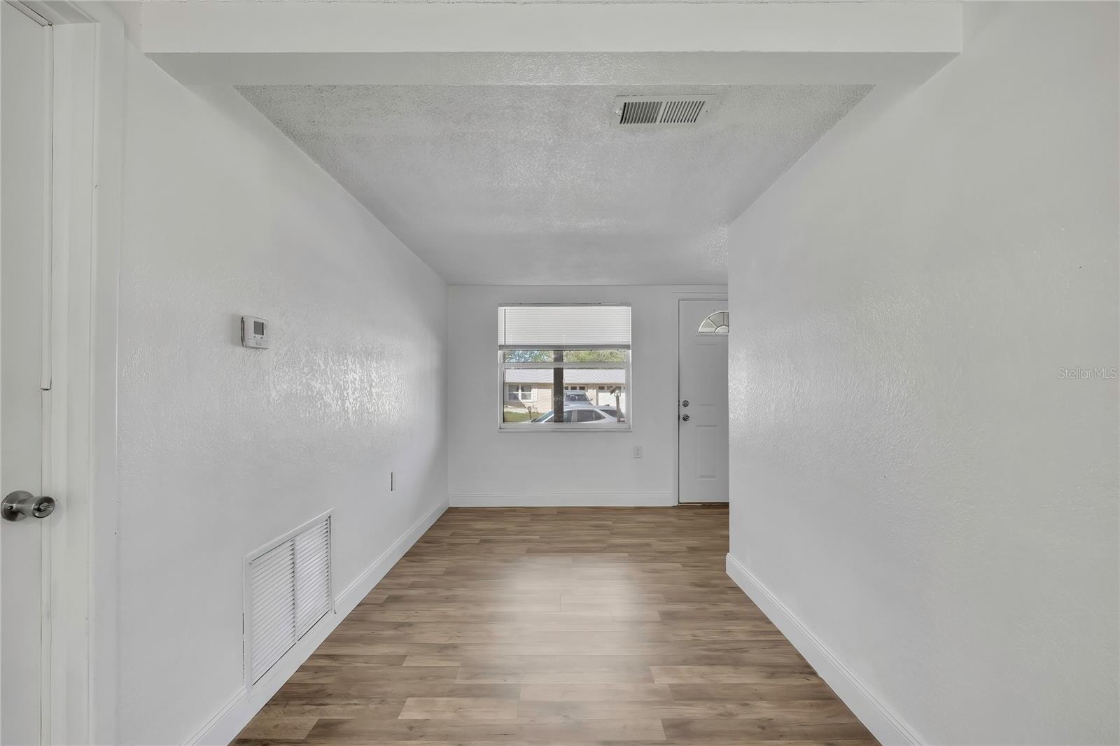 Image 12 of 44 For 1448 Saplin Drive