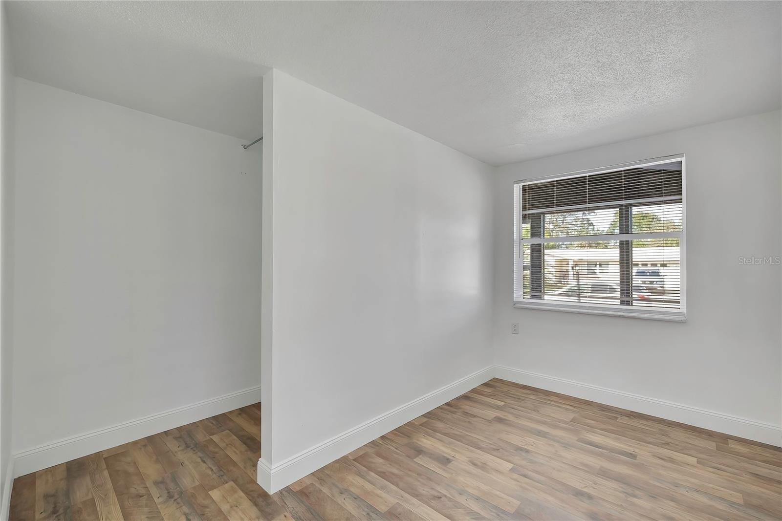 Image 23 of 44 For 1448 Saplin Drive