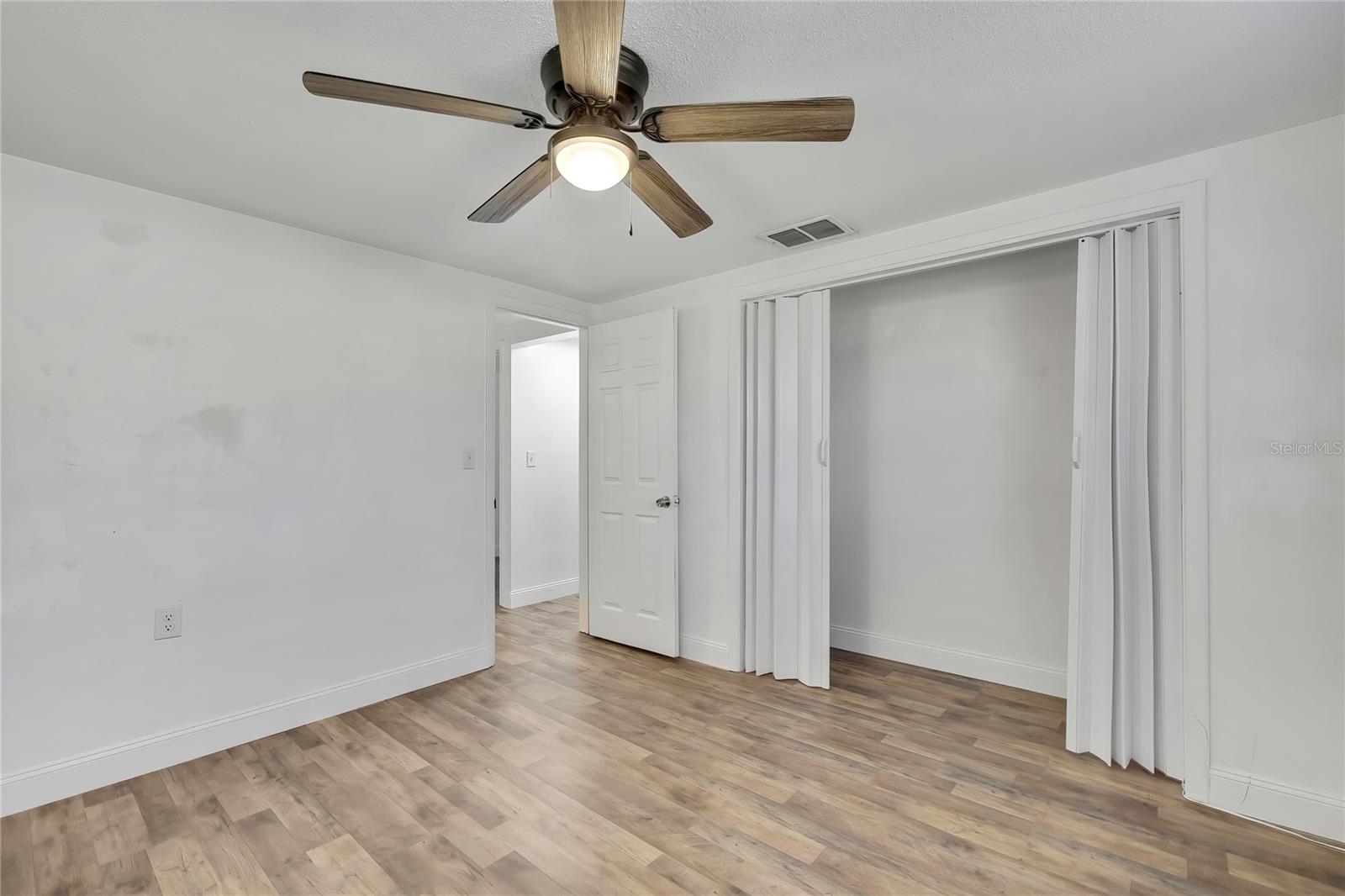 Image 30 of 44 For 1448 Saplin Drive