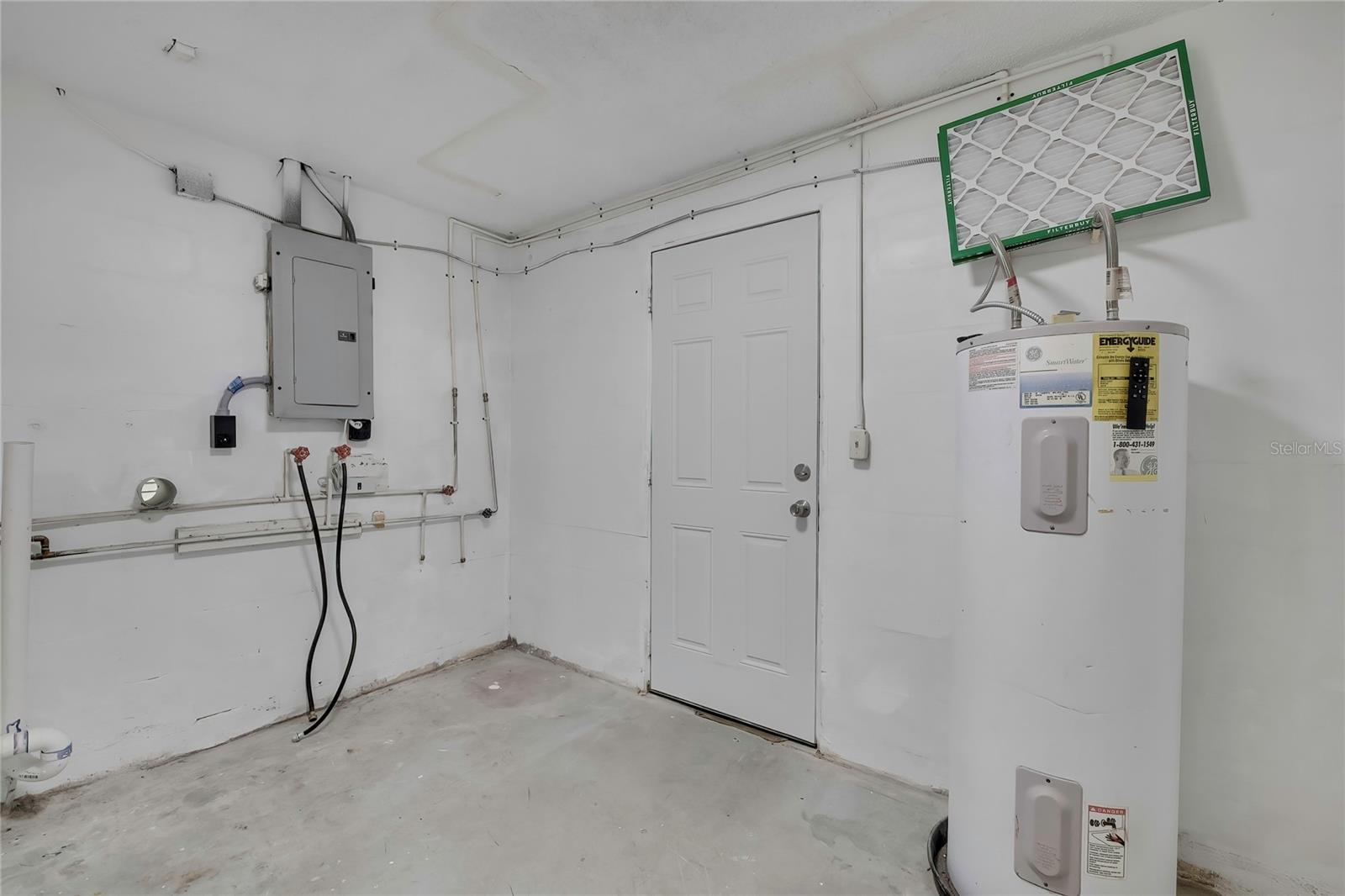 Image 35 of 44 For 1448 Saplin Drive