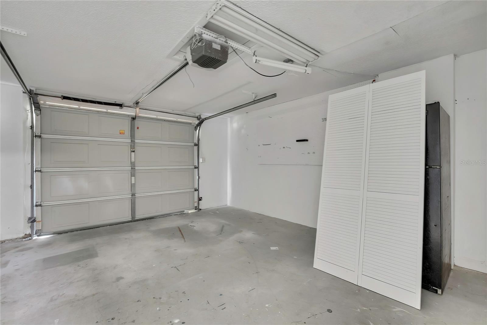 Image 37 of 44 For 1448 Saplin Drive