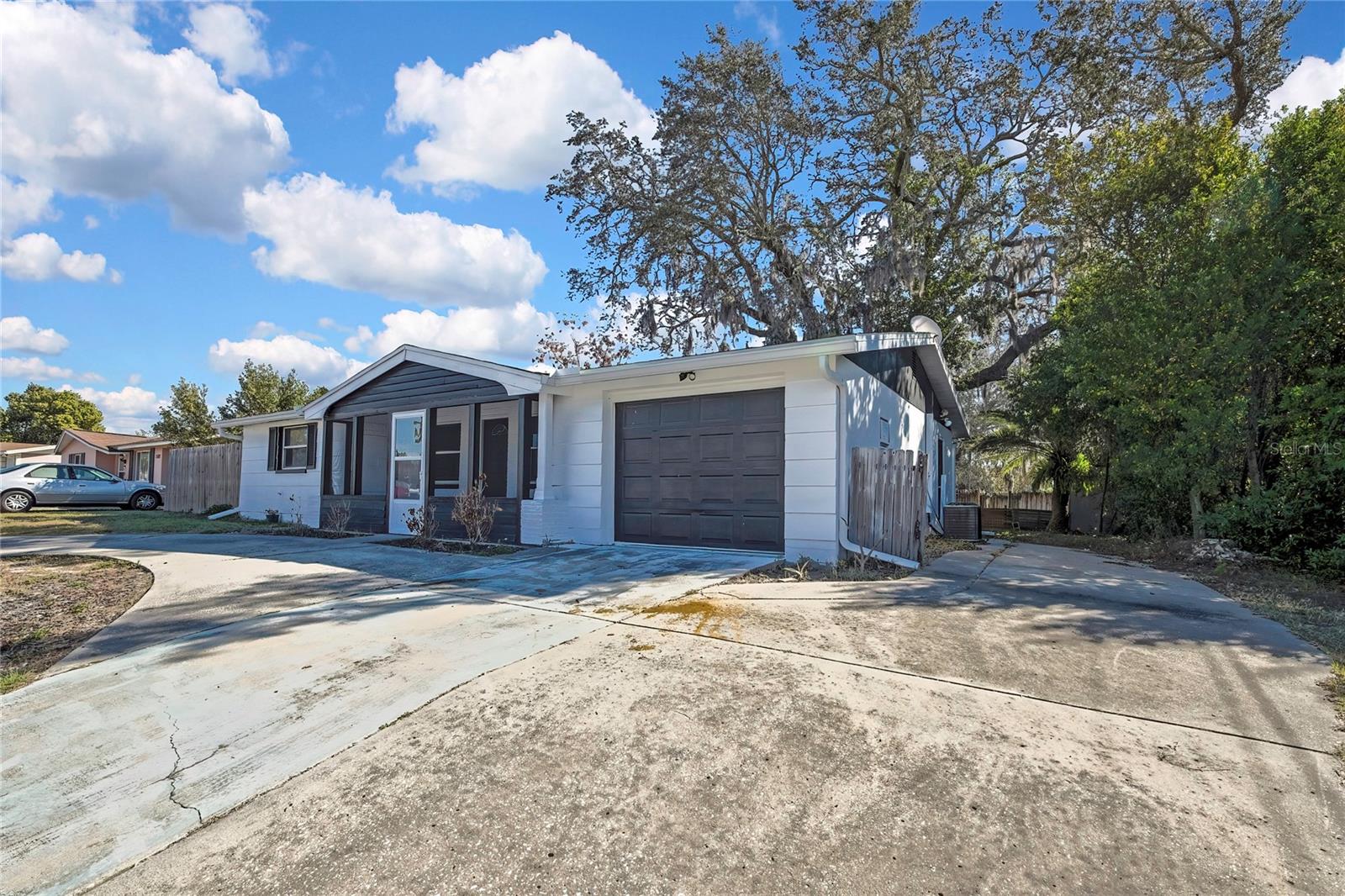 Image 5 of 44 For 1448 Saplin Drive