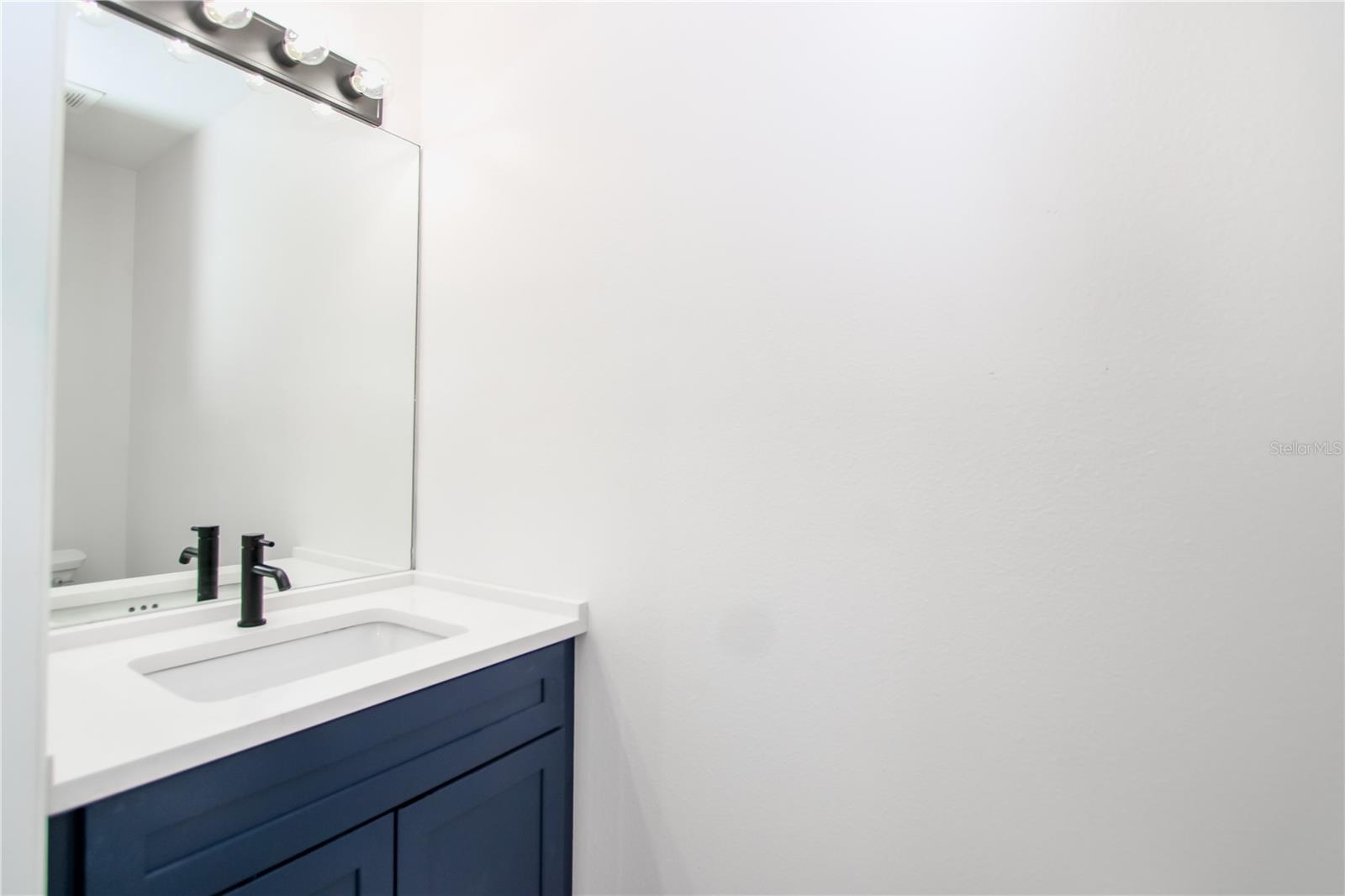 Image 16 of 34 For 6407 Rosefinch Court 104