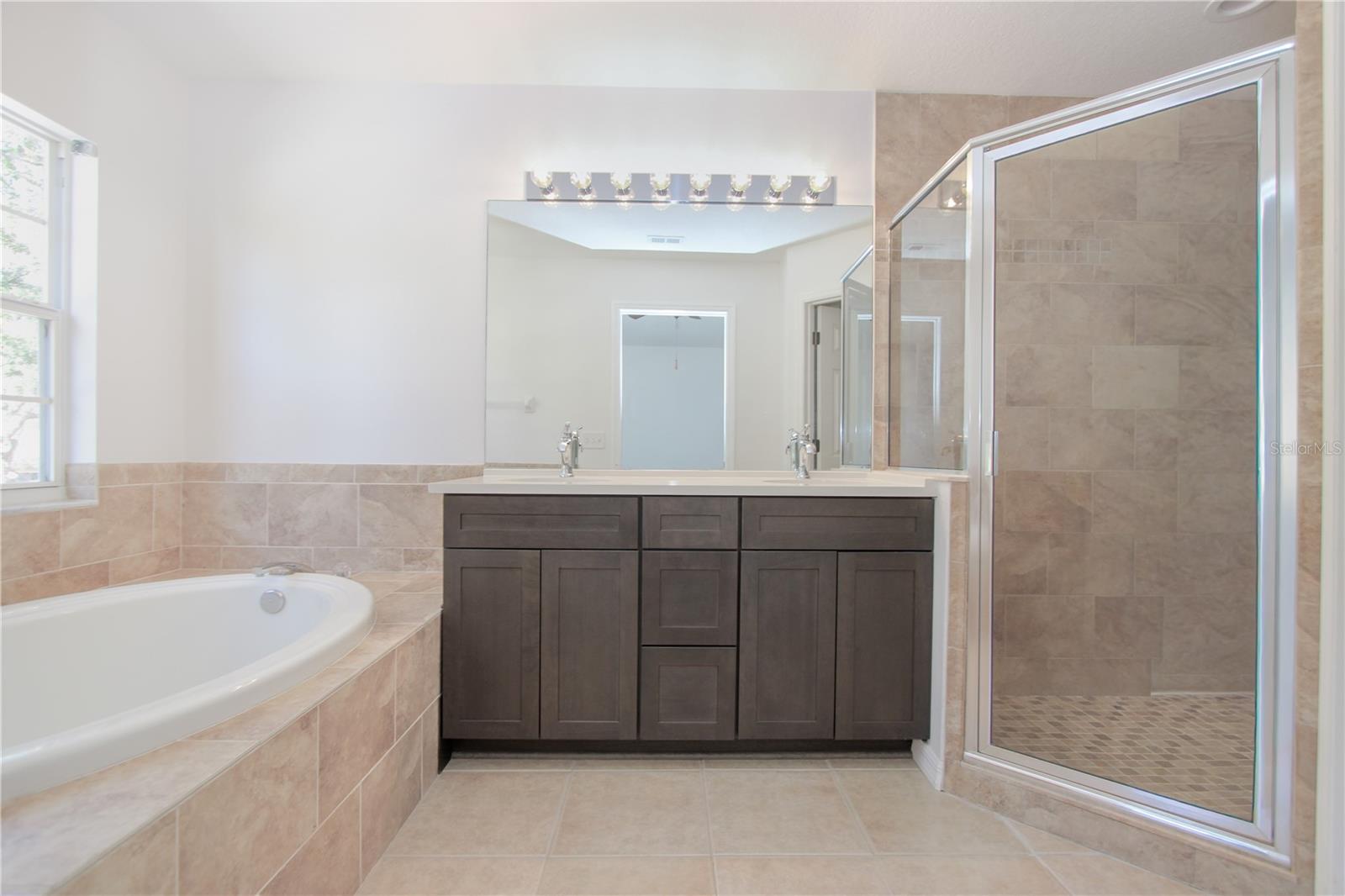 Image 20 of 34 For 6407 Rosefinch Court 104