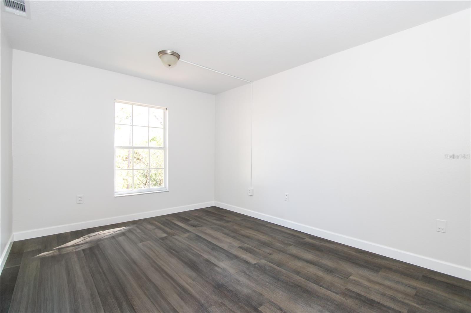 Image 24 of 34 For 6407 Rosefinch Court 104