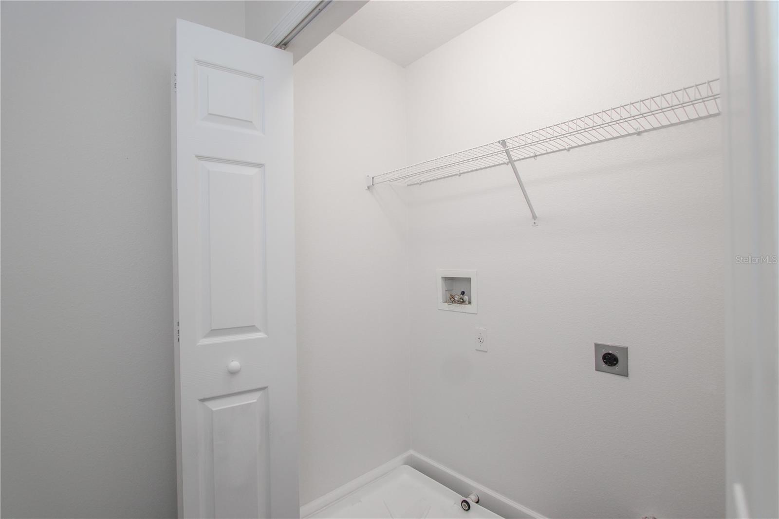 Image 30 of 34 For 6407 Rosefinch Court 104