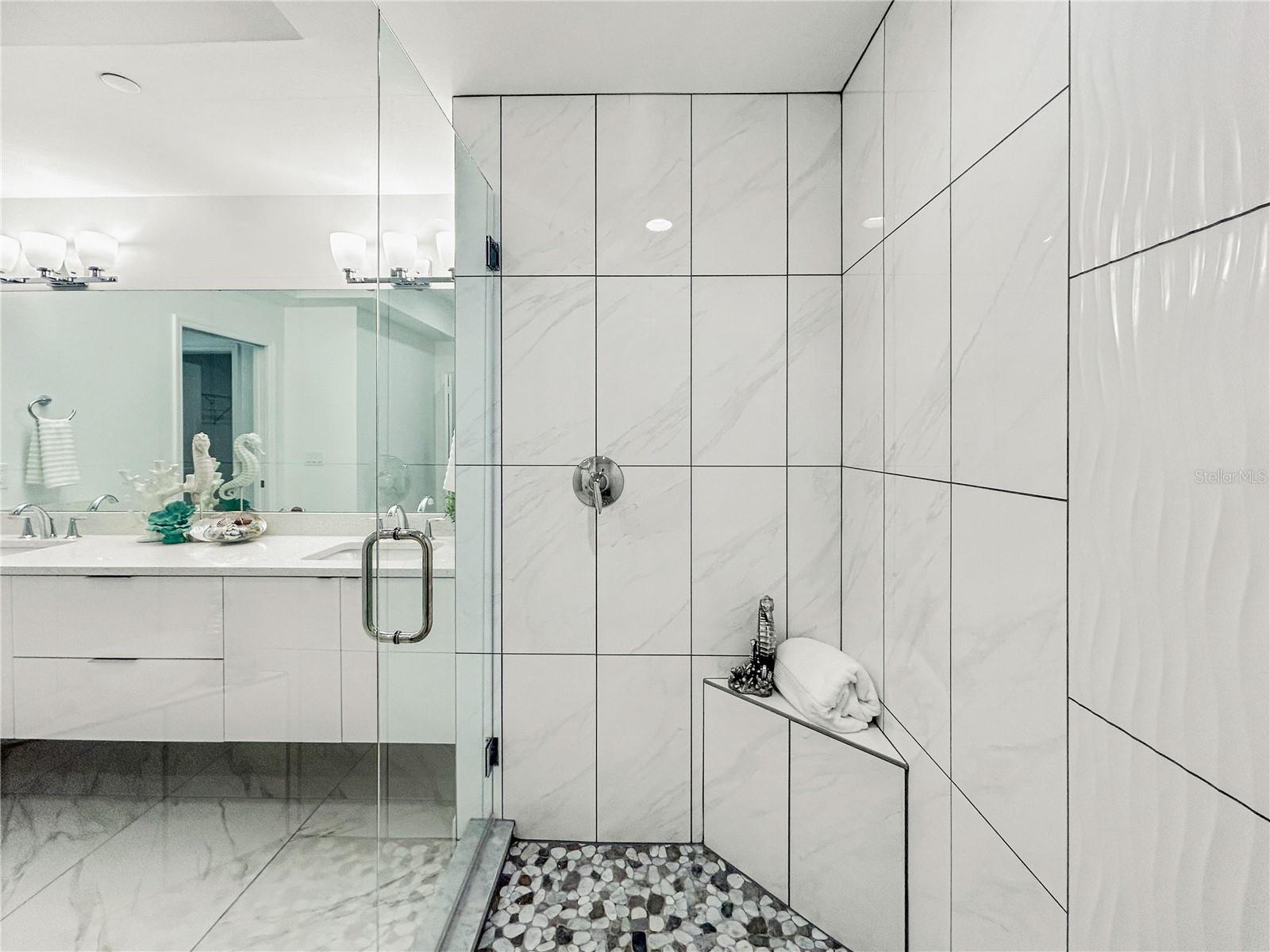 Image 22 of 35 For 125 Island Way 502