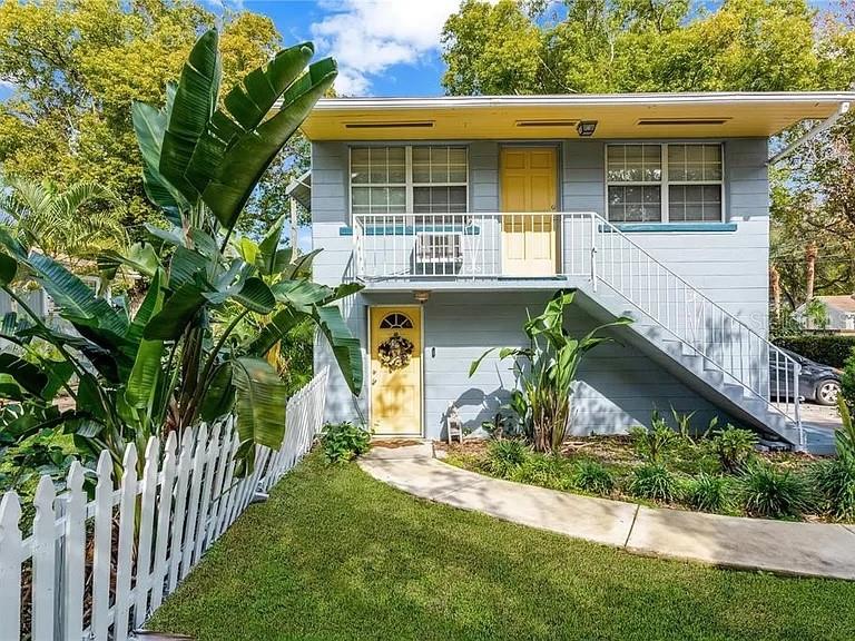 Details for 833 12th Avenue N B, ST PETERSBURG, FL 33701