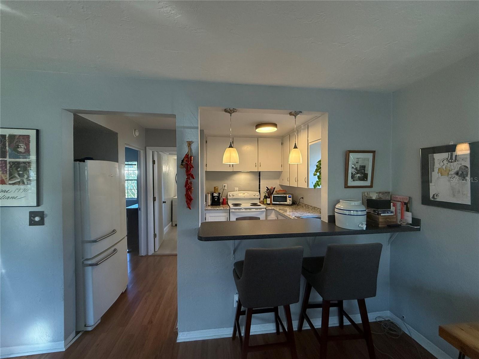 Image 2 of 13 For 833 12th Avenue N B