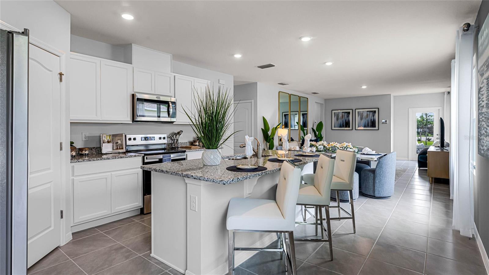 Listing photo id 0 for 35526 Sunflower Hill Drive