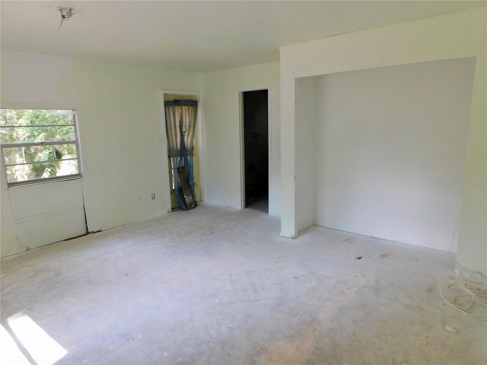 Image 7 of 32 For 10351 Us Highway 301