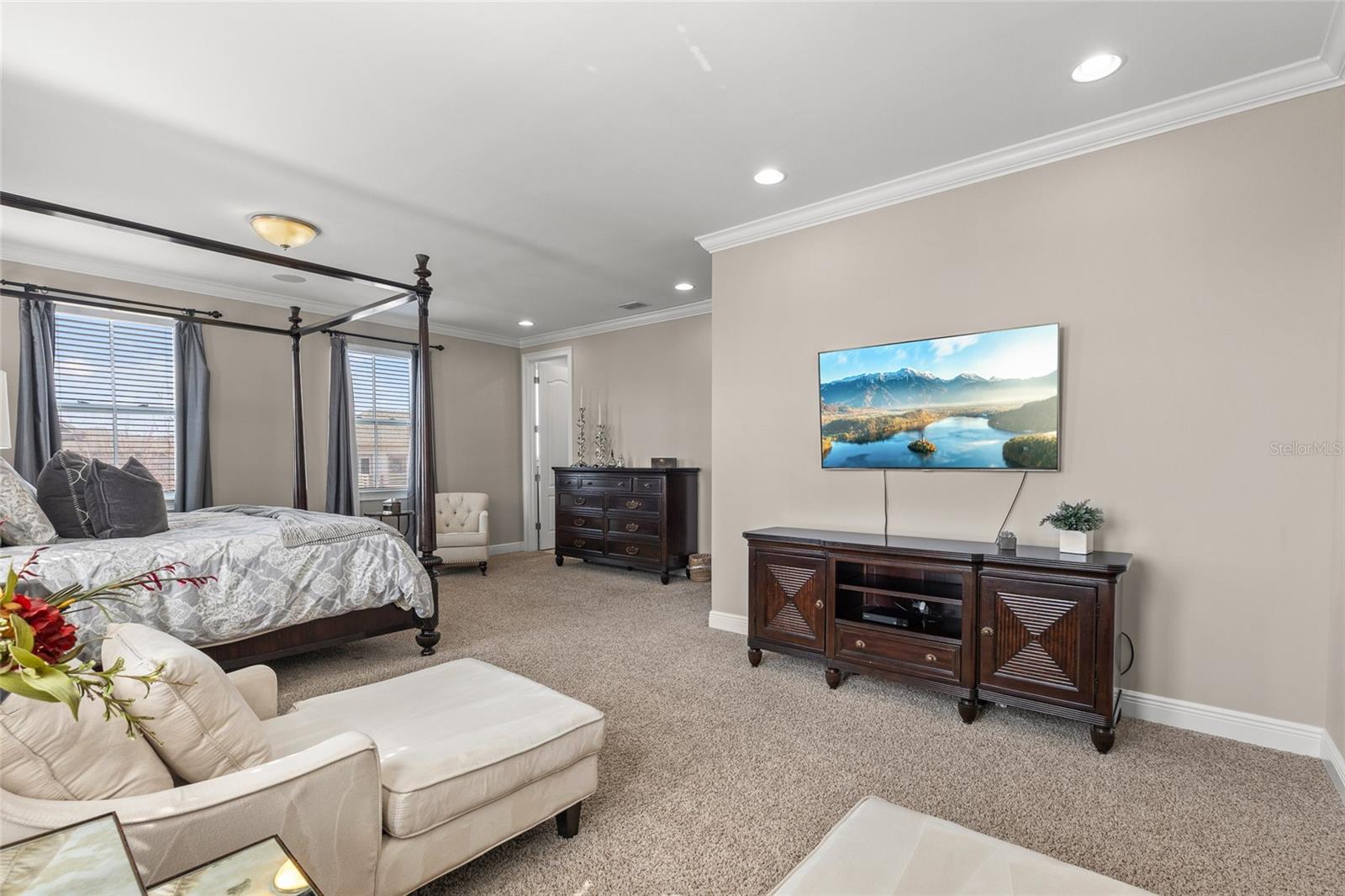 Image 28 of 62 For 14201 Corrigan Avenue