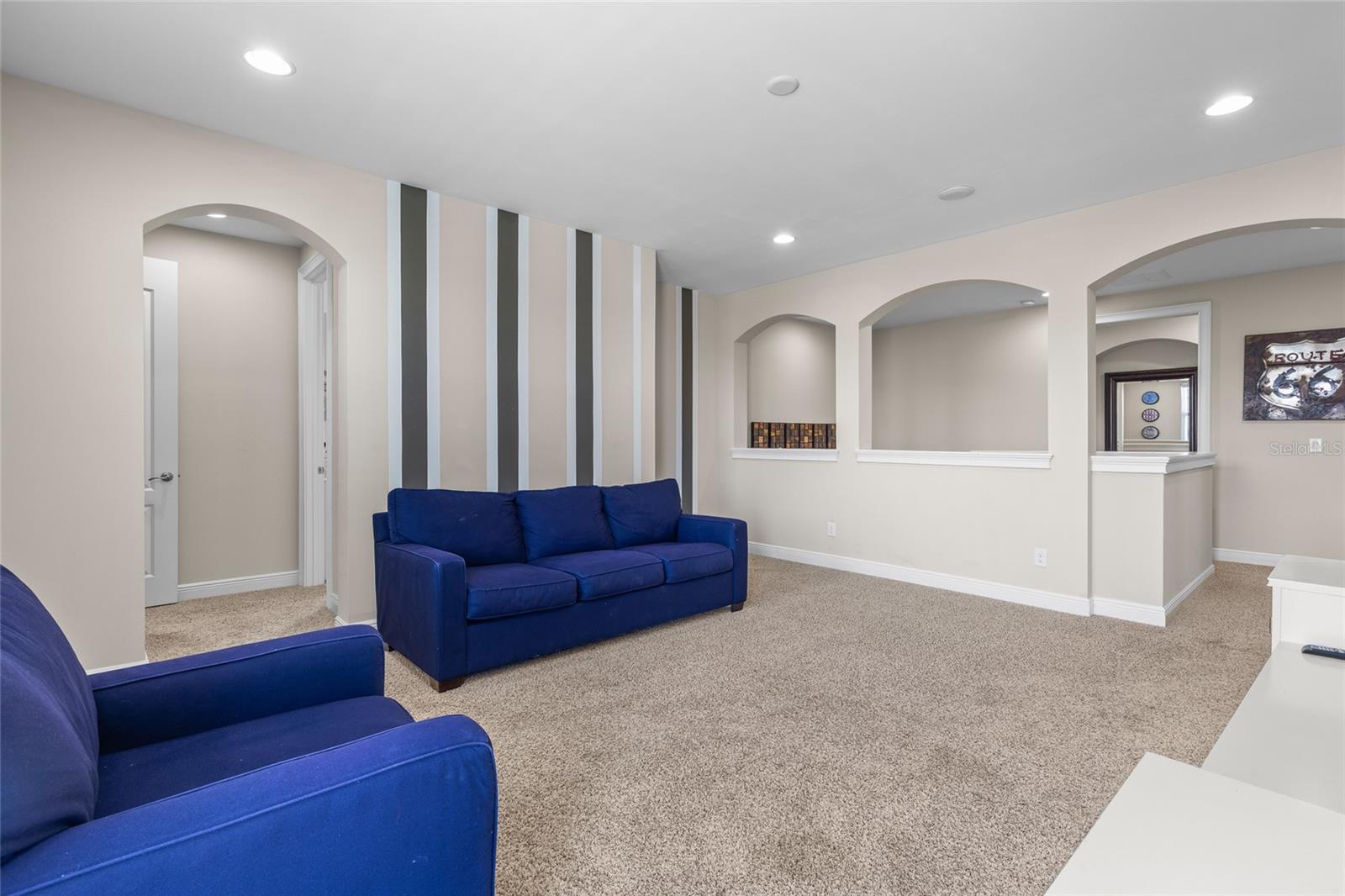 Image 35 of 62 For 14201 Corrigan Avenue