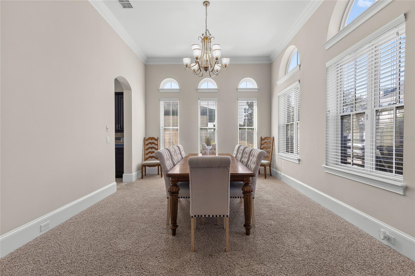 Image 7 of 62 For 14201 Corrigan Avenue