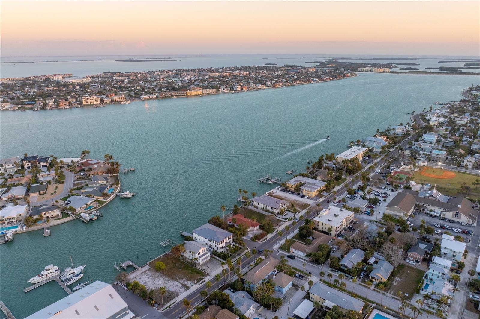 Image 29 of 37 For 1801 Pass A Grille Way