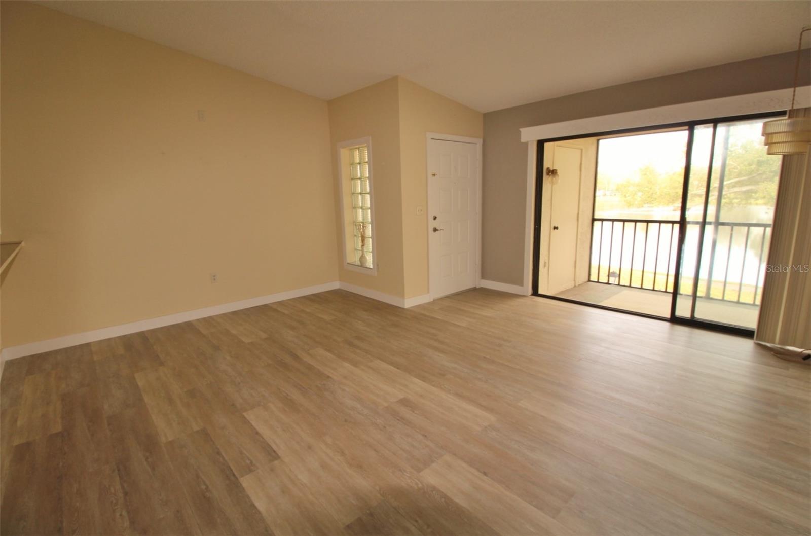 Image 10 of 25 For 3400 Crystal Court W O