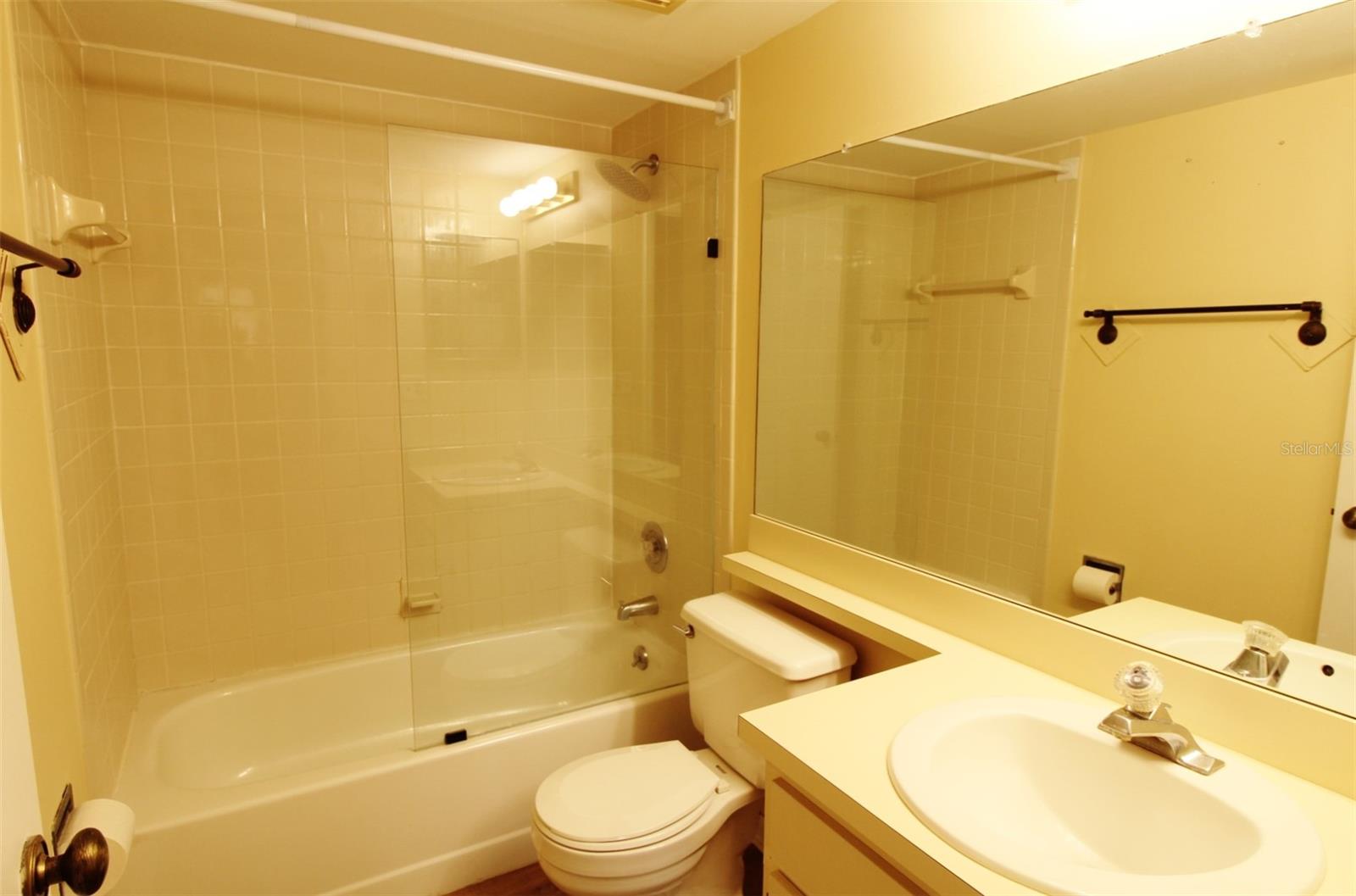 Image 20 of 25 For 3400 Crystal Court W O