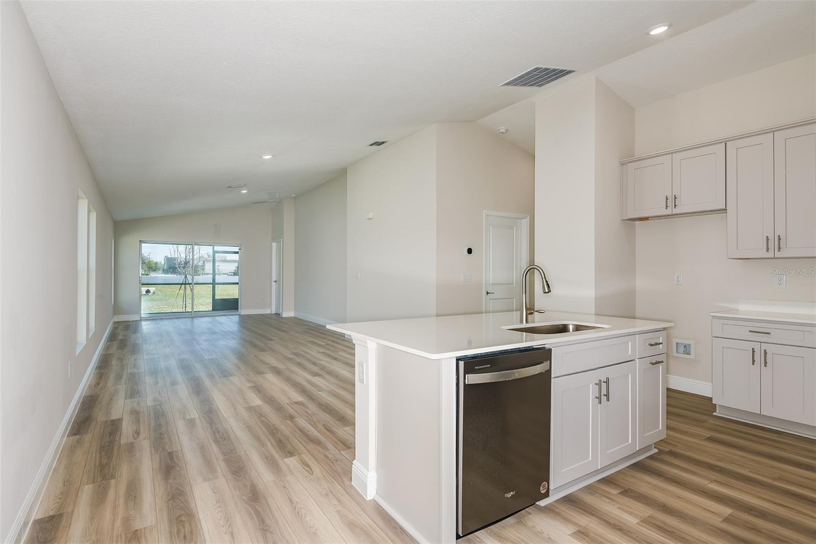 Image 10 of 28 For 6168 Sw 96th Place