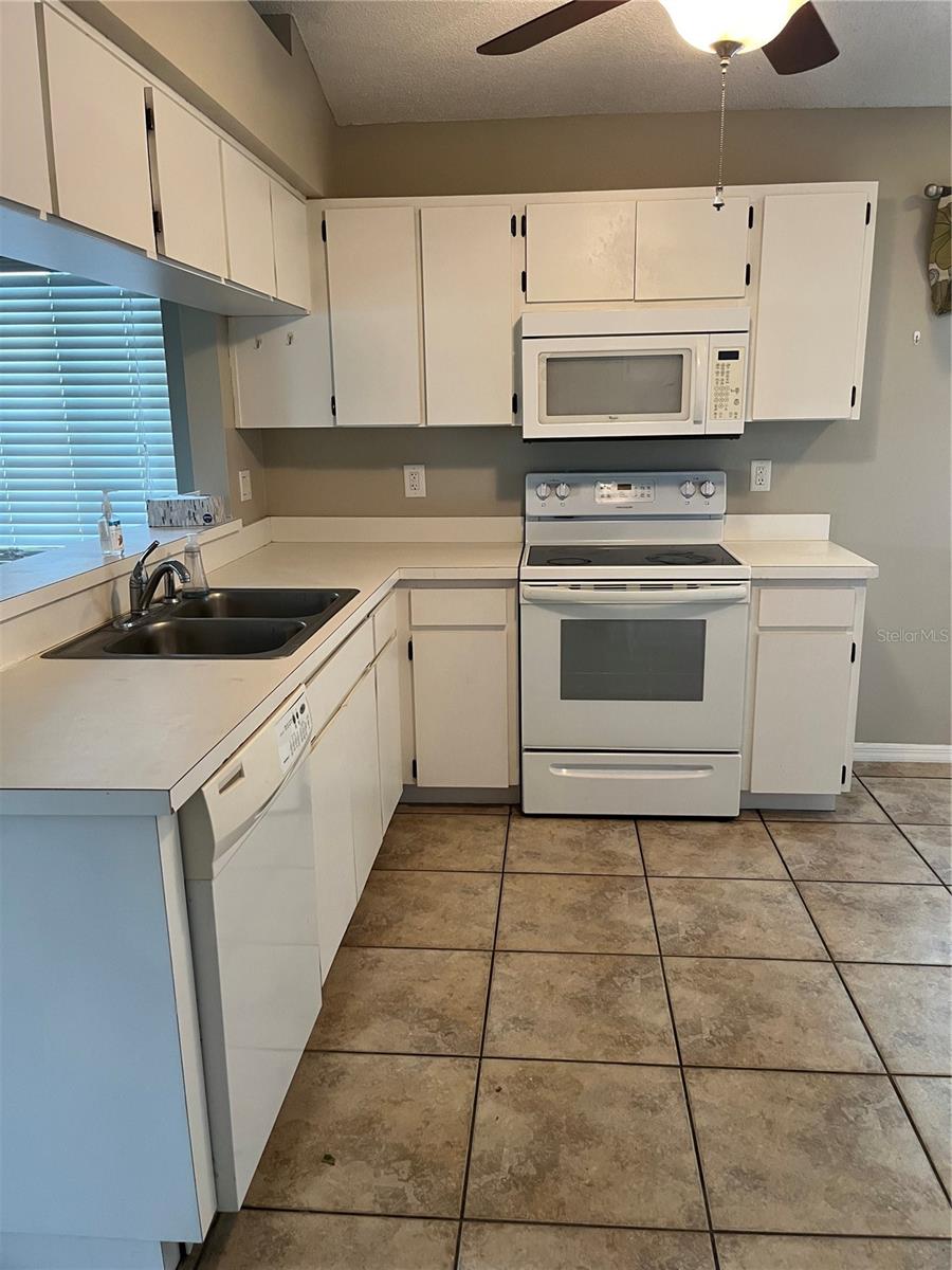 Image 8 of 12 For 2914 Shannon Circle