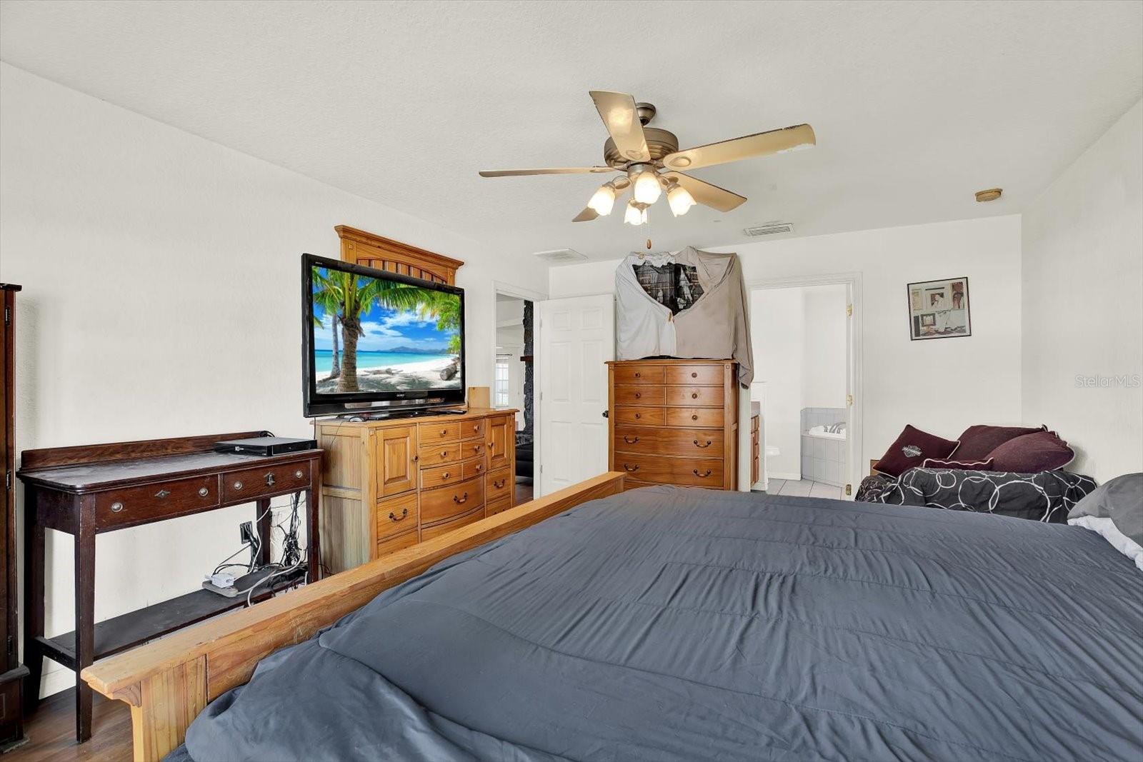 Image 22 of 53 For 8240 Neda Street