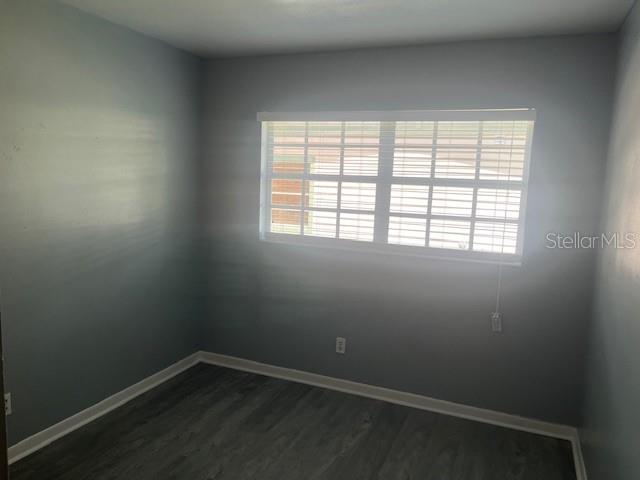 Image 14 of 18 For 6314 Lois Avenue