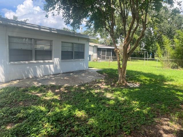 Image 4 of 18 For 6314 Lois Avenue