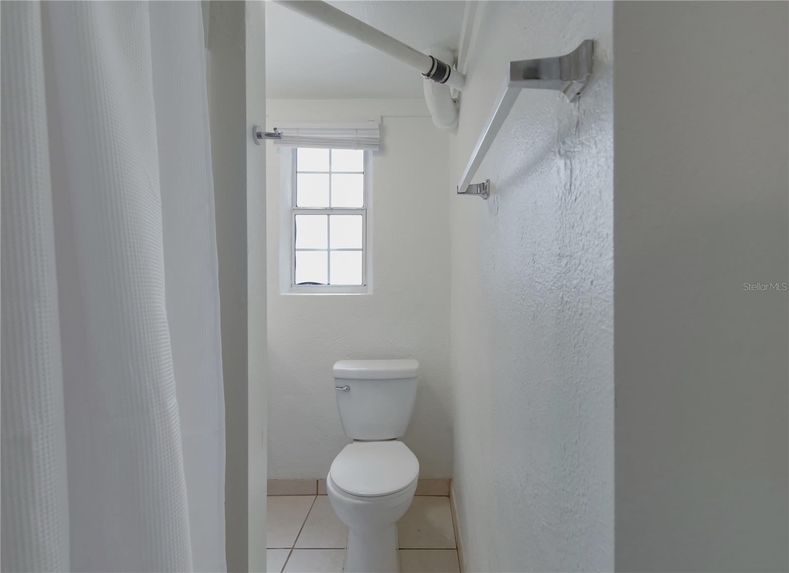 Image 15 of 20 For 833 12th Avenue N A