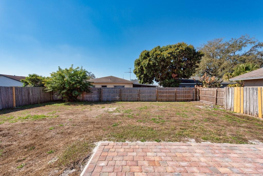 Image 21 of 37 For 4708 Cypress Ridge Place