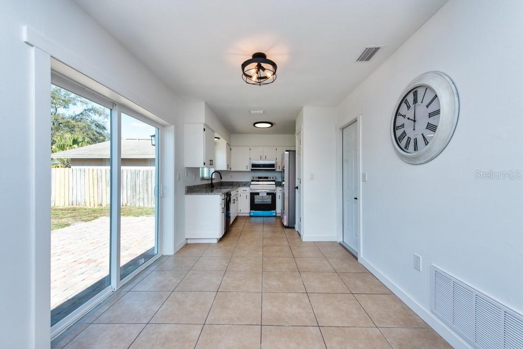 Image 6 of 37 For 4708 Cypress Ridge Place