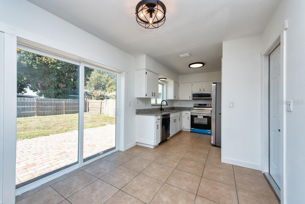 Image 7 of 37 For 4708 Cypress Ridge Place