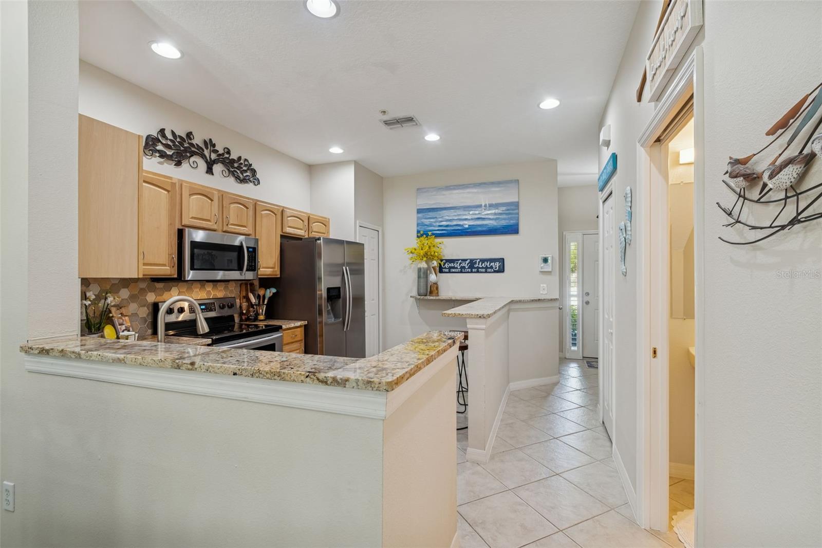 Image 14 of 87 For 11133 Kapok Grand Circle