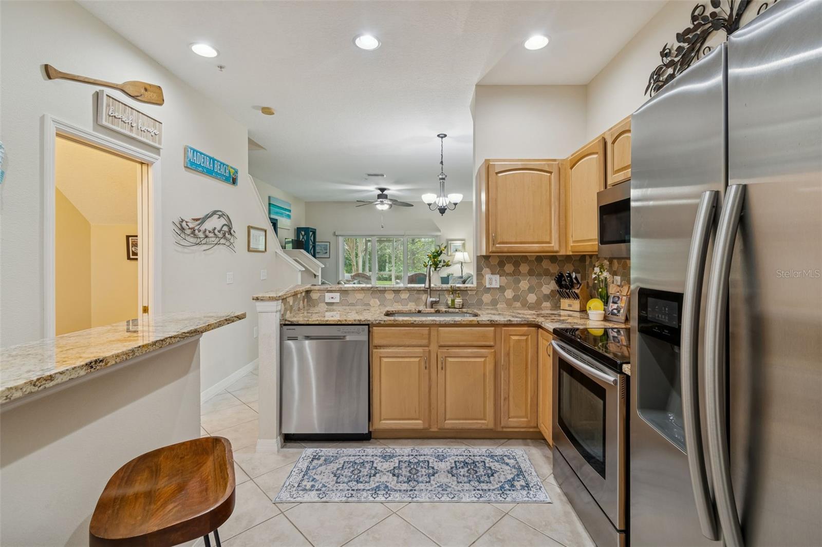 Image 19 of 87 For 11133 Kapok Grand Circle