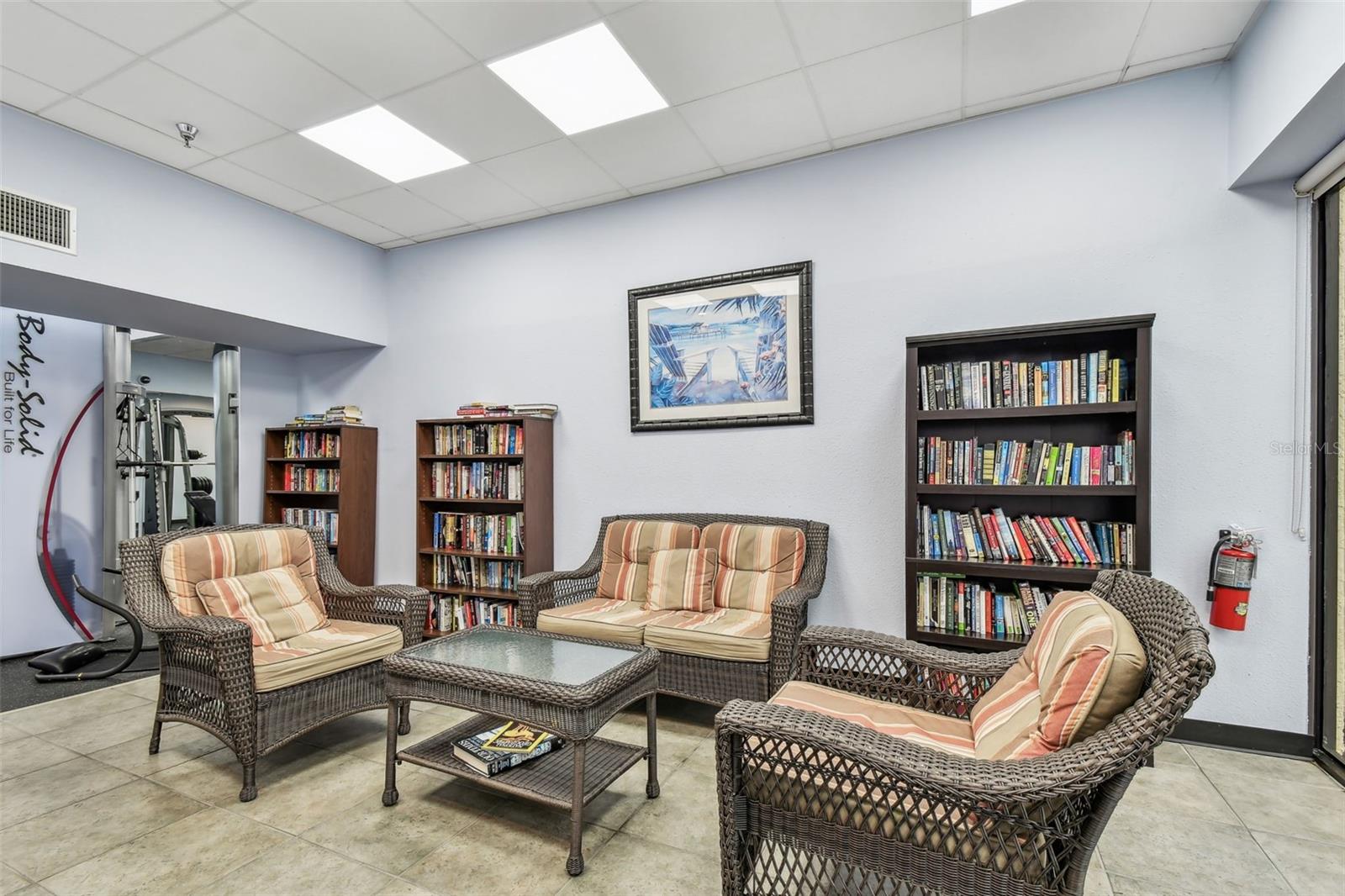 Image 61 of 87 For 11133 Kapok Grand Circle