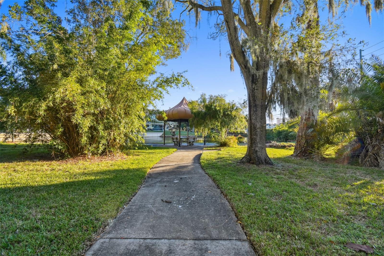 Image 69 of 87 For 11133 Kapok Grand Circle