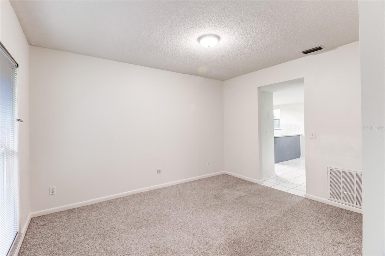 Image 14 of 38 For 16107 Country Crossing Drive