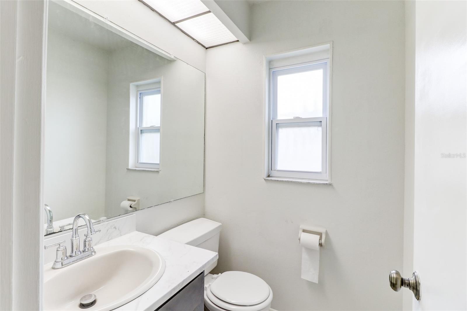 Image 15 of 38 For 16107 Country Crossing Drive