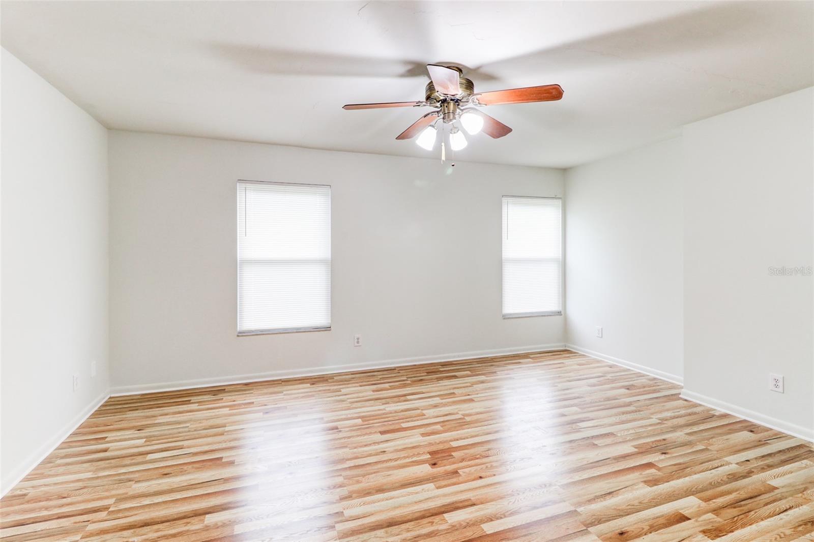 Image 19 of 38 For 16107 Country Crossing Drive