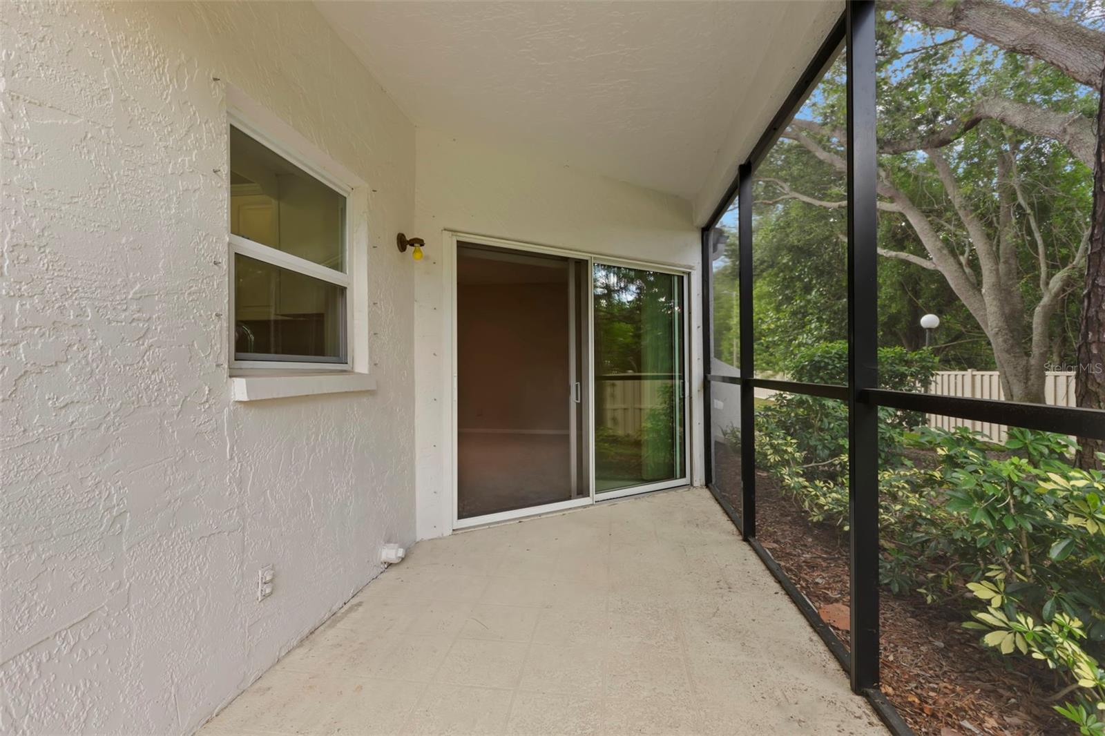 Image 9 of 27 For 476 Santa Cruz Place Ne B